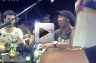 Ronaldinho Gaúcho: de ex-craque a estrela do pagode