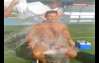 Ronaldo já entrou no desafio do banho de água gelada