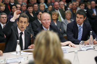 Sarkozy ameaça bater com a porta