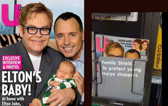 Supermercado recua e retira censura a revista com Elton John e o filho