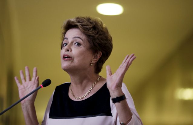 Supremo brasileiro suspende impeachment de Dilma