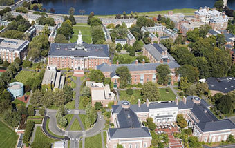 Suspeita de explosivos obriga a evacuar a Universidade de Harvard
