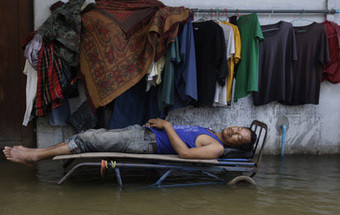 Tailândia: Número de vitimas das inundações sobe para 381