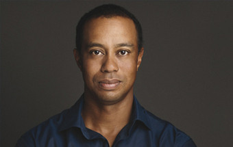 Tiger Woods assina com a Rolex