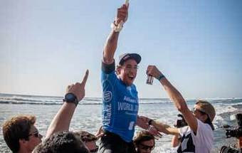 Vasco Ribeiro: Um campeão de Surf em 11 frases