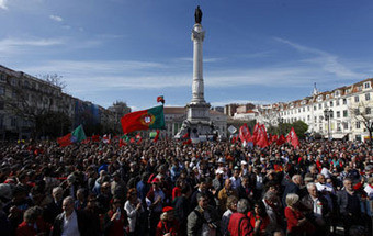 Veja as imagens do desfile na Avenida da Liberdade 20