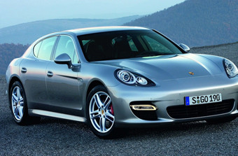 Vendas de automóveis de luxo em Portugal aceleram em 2010