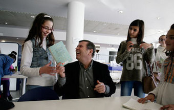 Vídeo: António Mota à conversa com alunos
