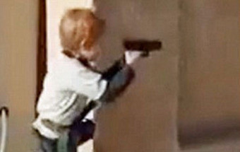 Vídeo mostra criança a ser treinada para a guerra pelo Estado Islâmico