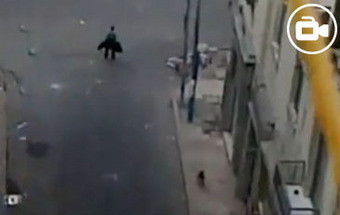 Vídeo que mostra morte a tiro de um manifestante corre mundo