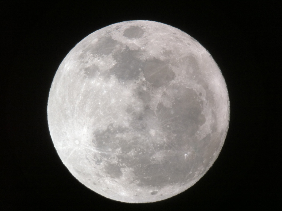 moon-march-2012-senin.jpg