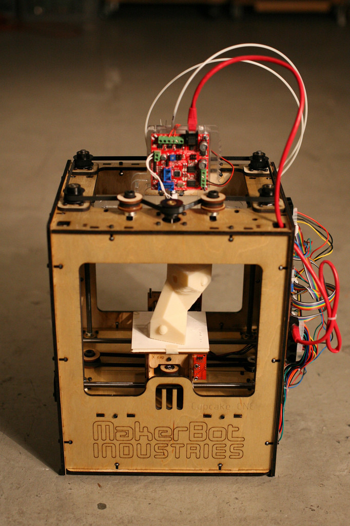 MakerBot_ThingOMatic_Bre_Pettis.jpg