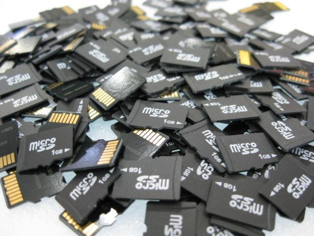 Micro_SD_Card.jpg