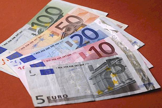 euros.jpg