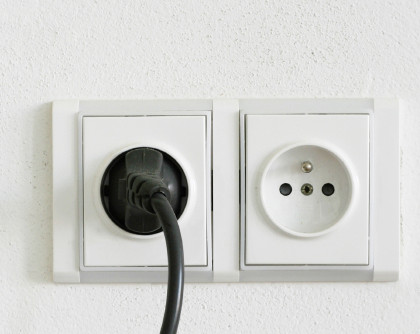 europe+outlet+and+europe+plug.png