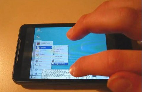 O HTC HD2 já tinha sido utilizado como plataforma para executar o Windows 95