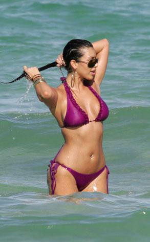 kim-kardashian-bikini.jpg