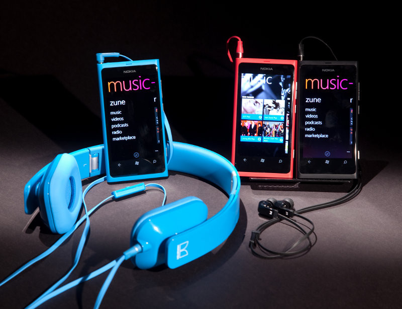 Nokia Lumia 800 Mix Radio.jpg