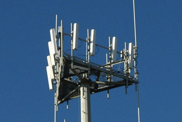 antenas telemóveis 4g.jpg