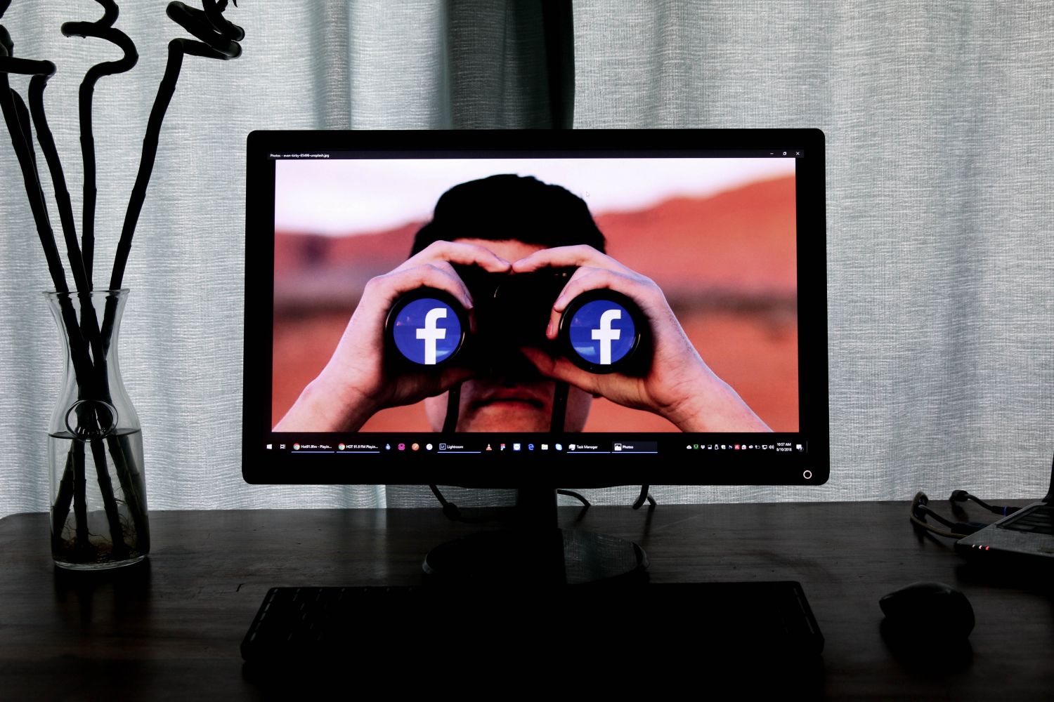 Facebook espionagem