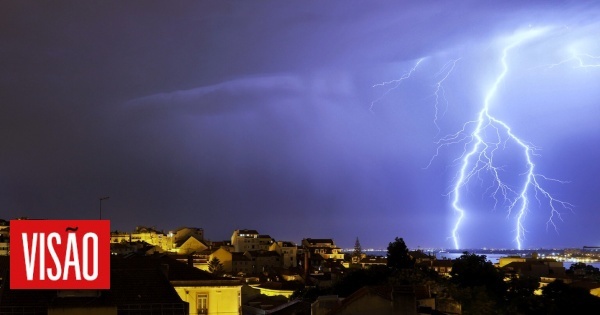 Trovoada épica sobre Lisboa. Veja as fotos