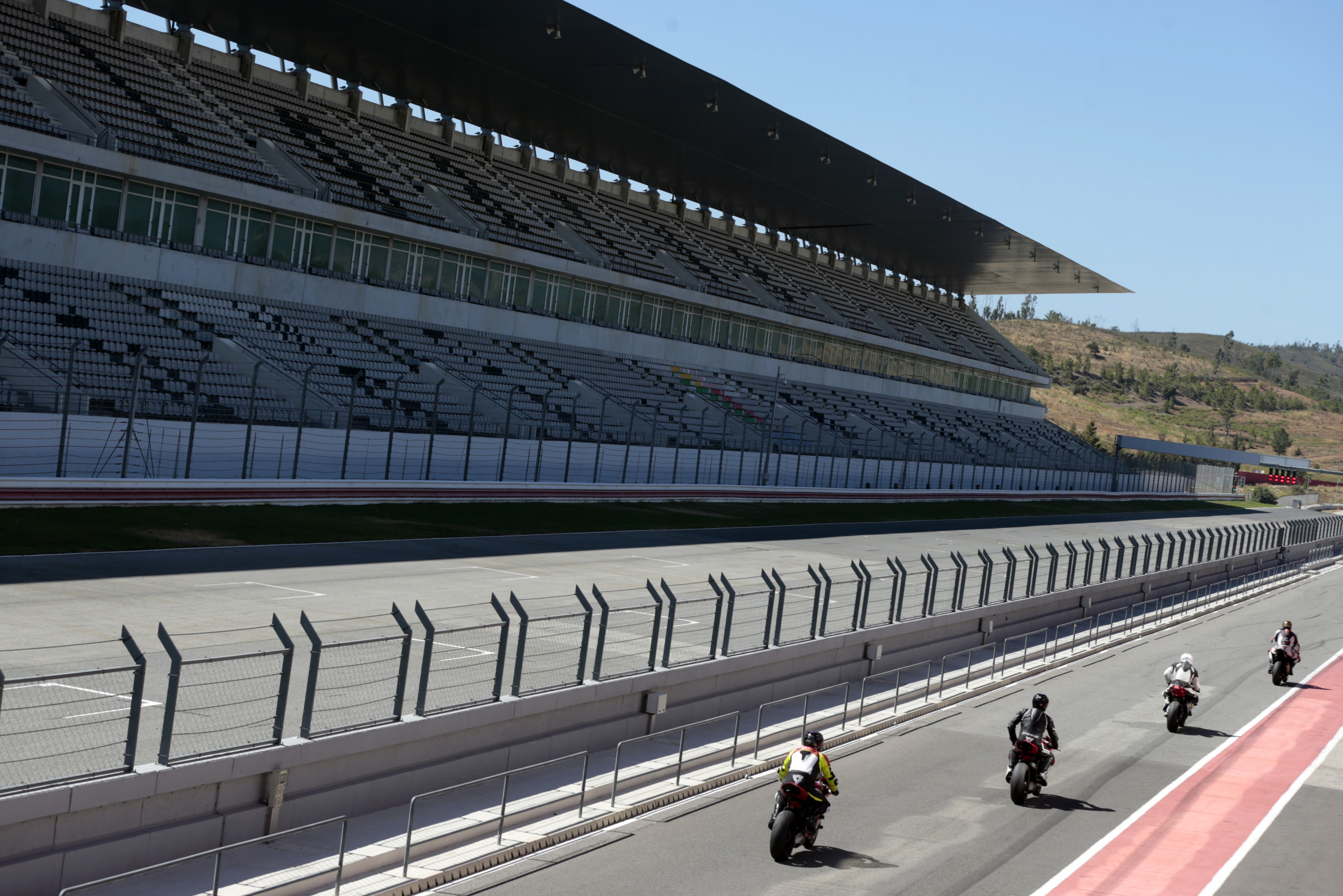 Última corrida do Mundial de MotoGP em Portimão