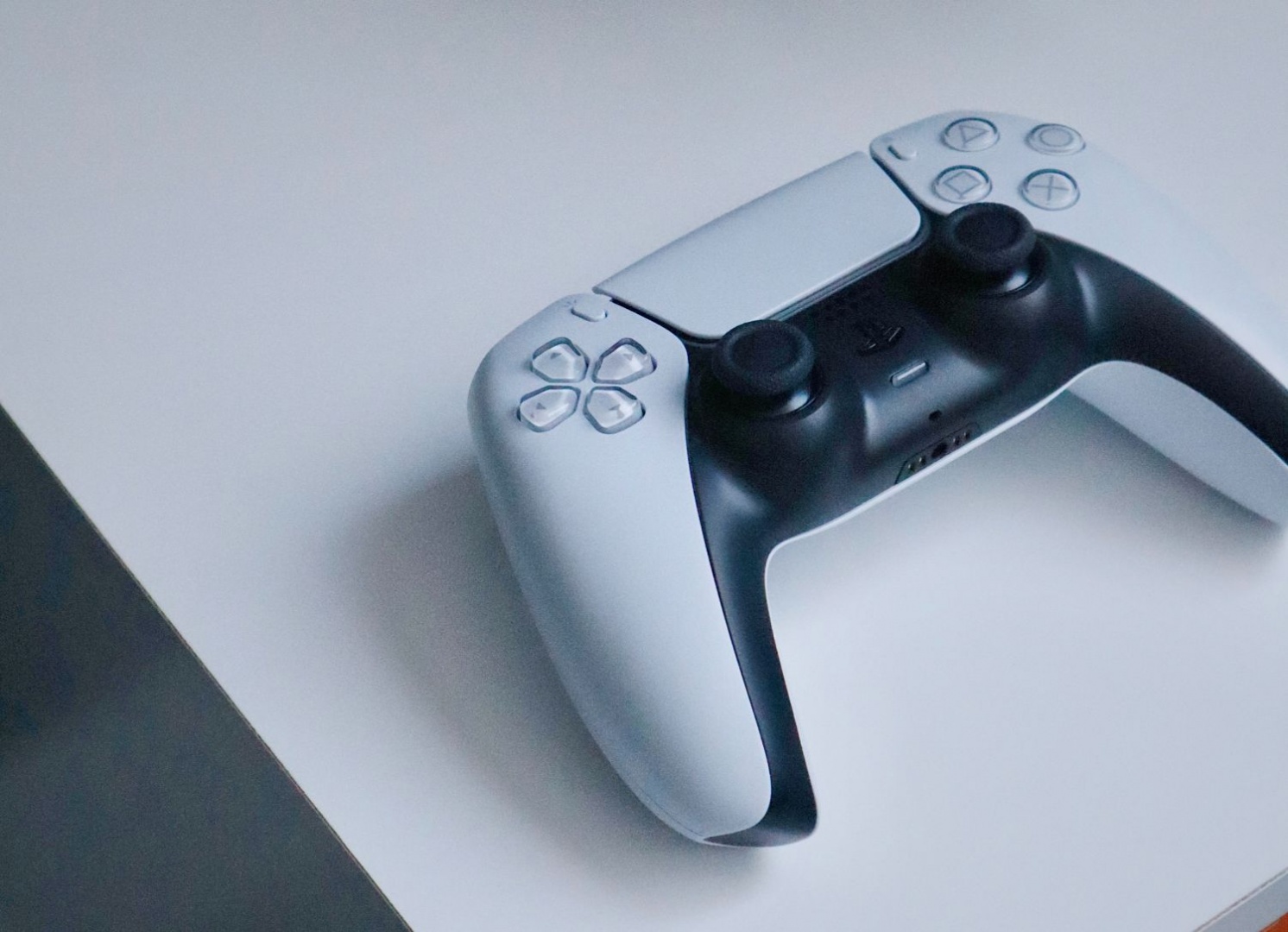 Por que o PS5 virá com um game instalado? A resposta está no novo