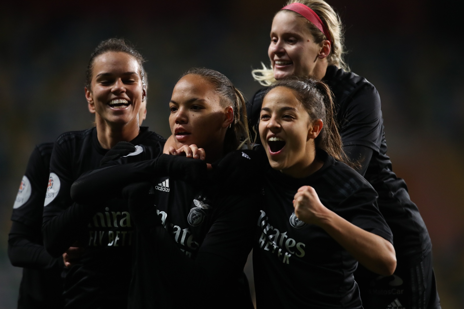 Visão | Benfica conquista primeira Taça da Liga feminina ...