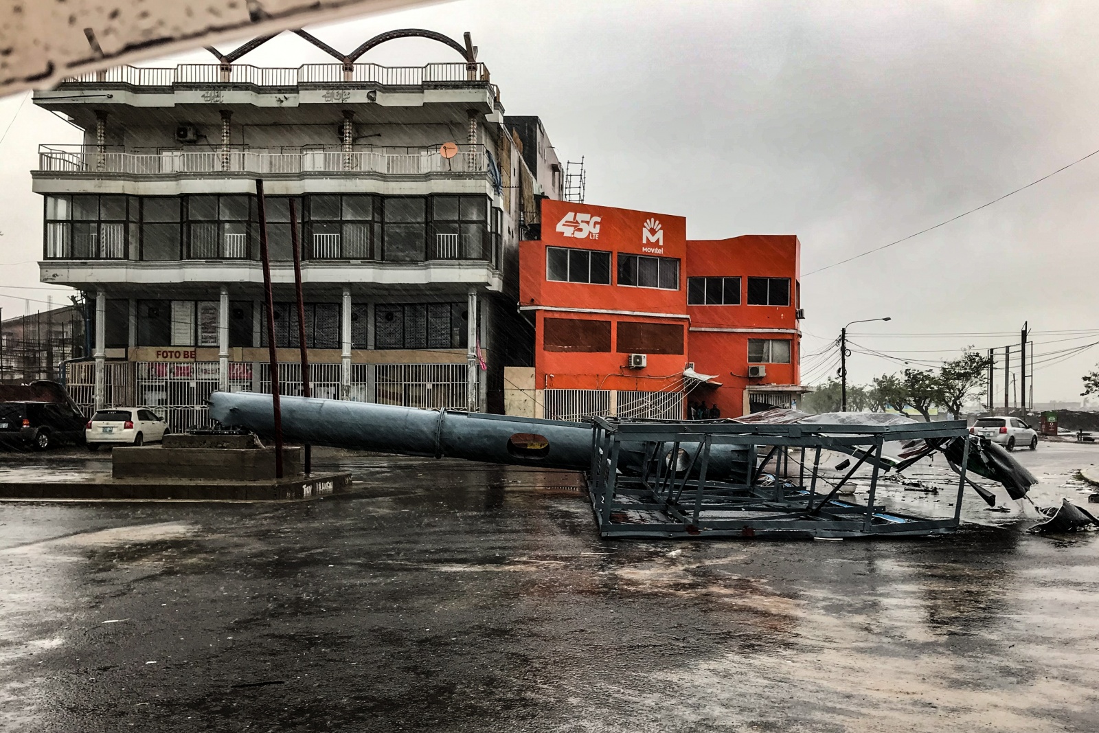 Visão | Beira acorda com inundações e destruição após ...