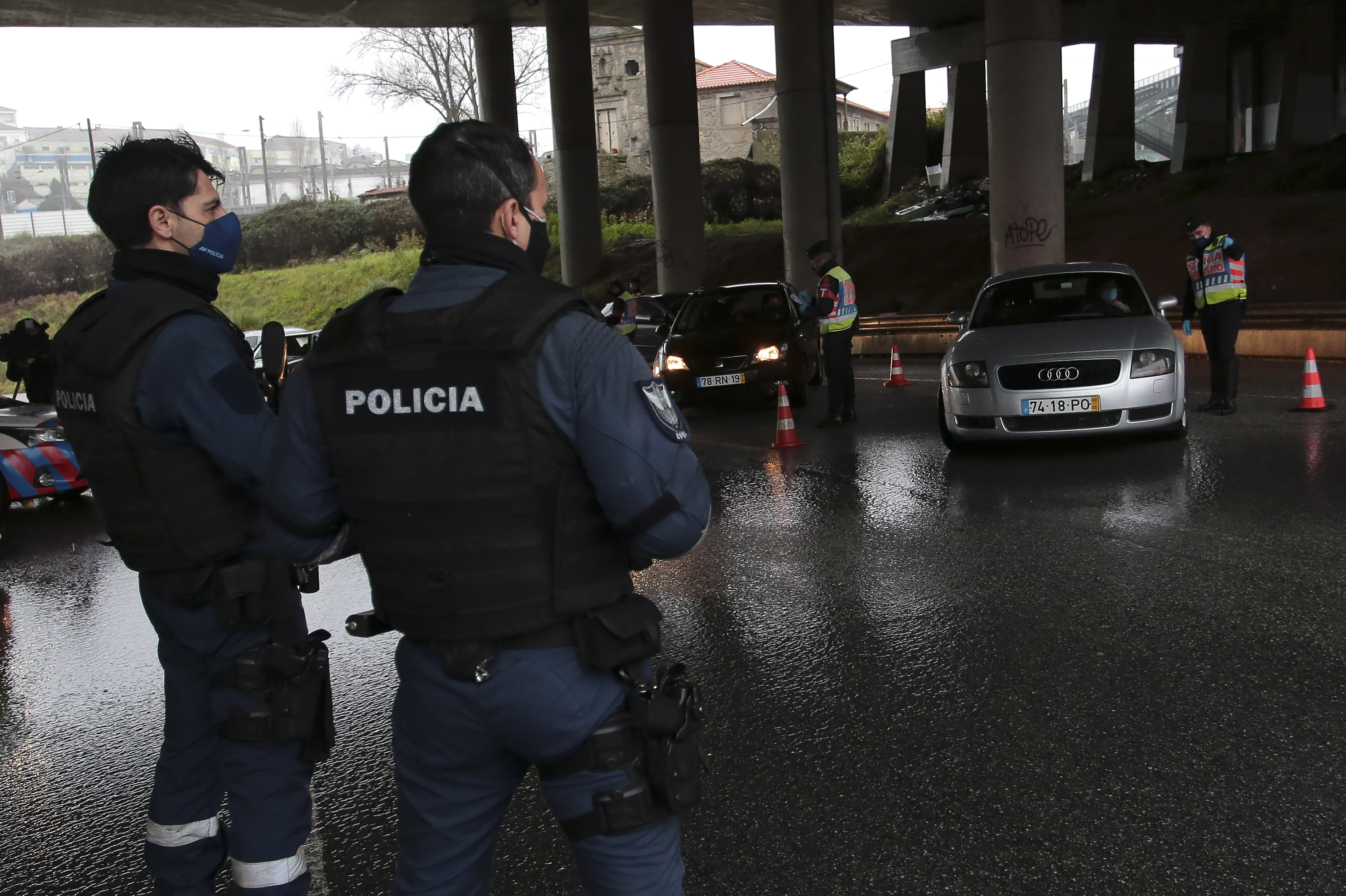 Visao Covid 19 Circulacao Entre Concelhos Em Portugal Continental Proibida A Partir Das 20 00