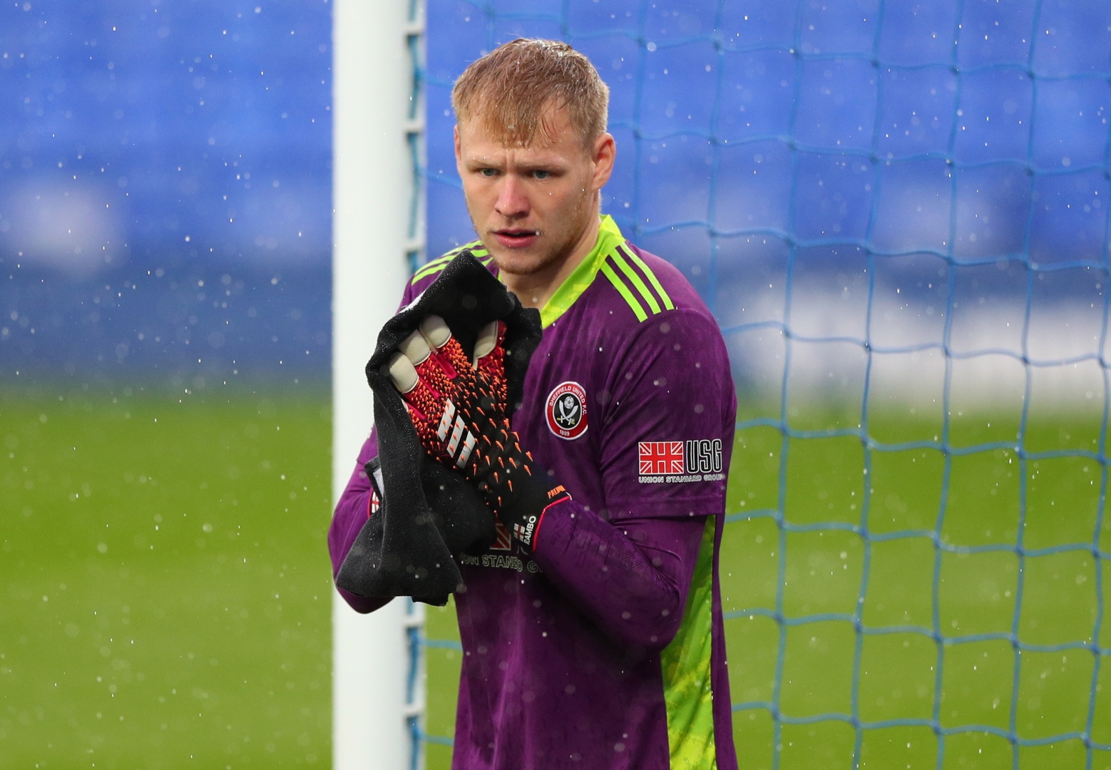 Visão  Capitão do Luton teve colapso em pleno jogo em Bournemouth