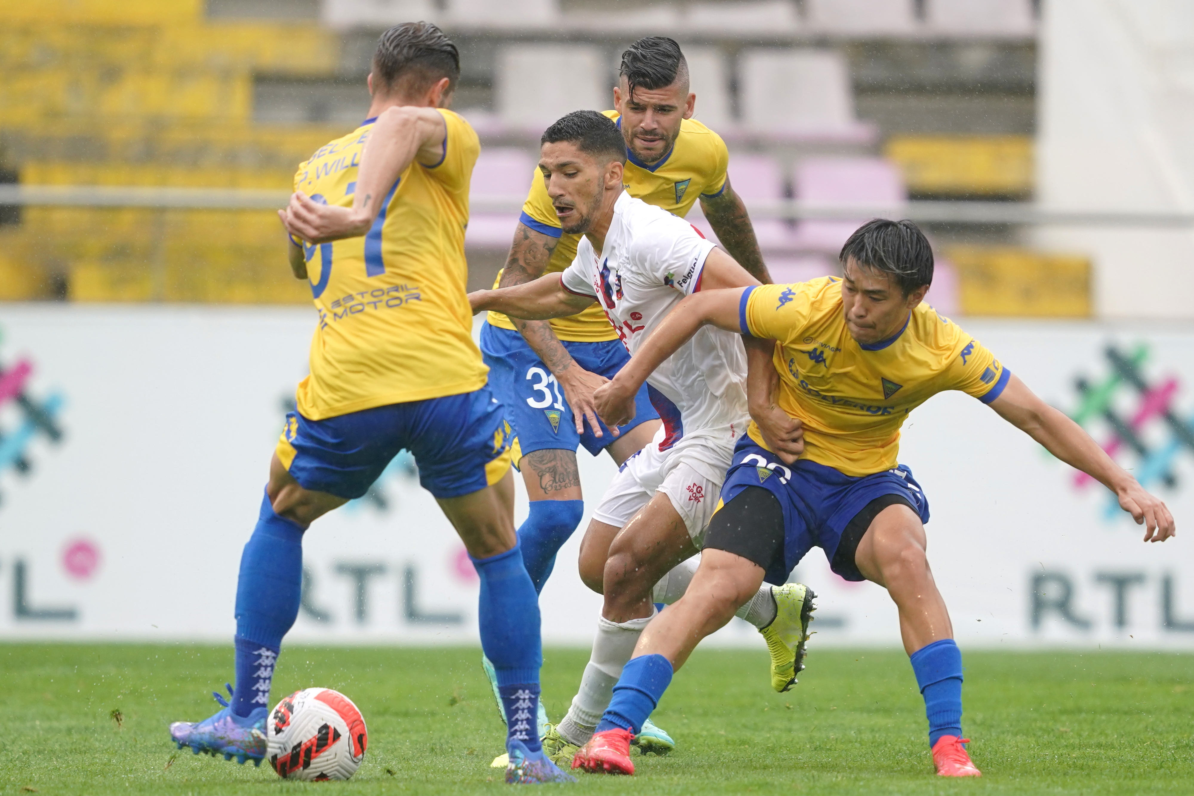 Empate a zeros em jogo de desperdícios 