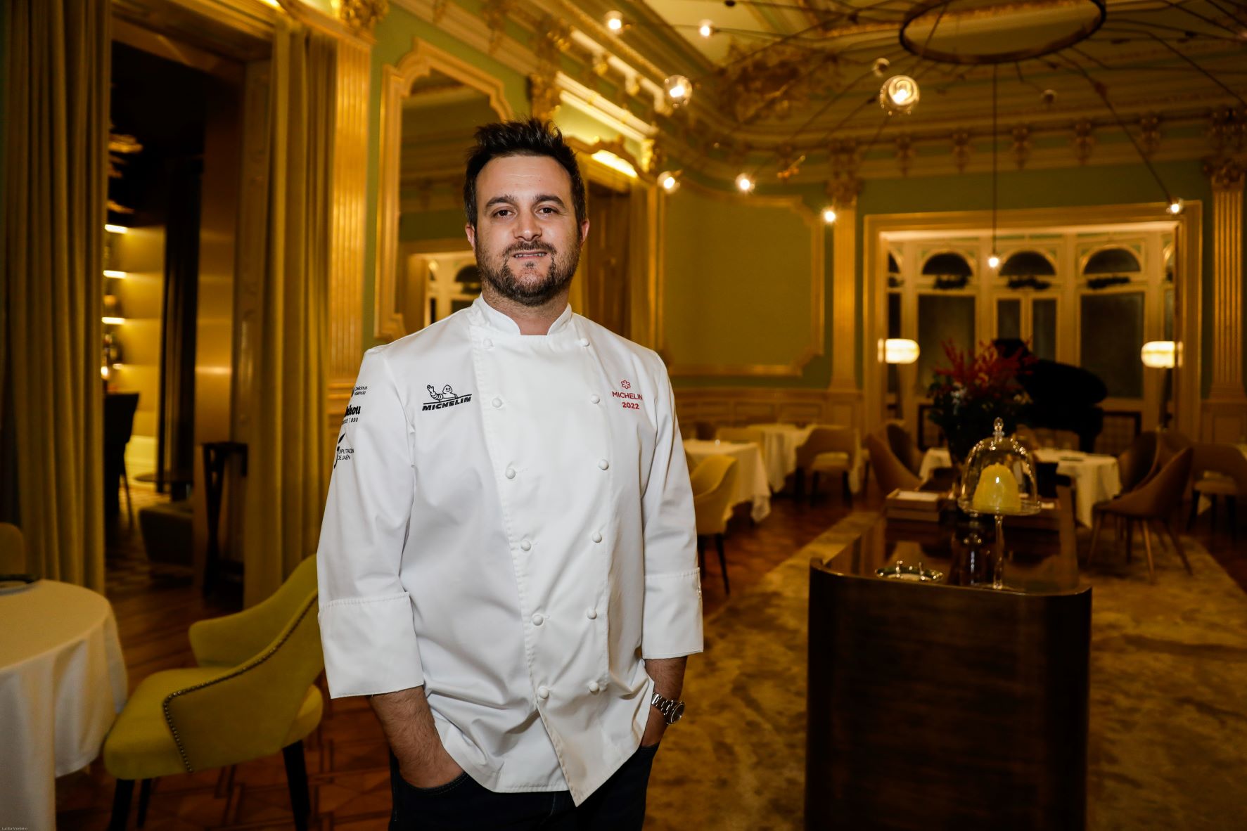 Cozinheiro escapa da morte após 3 dias no fundo do mar