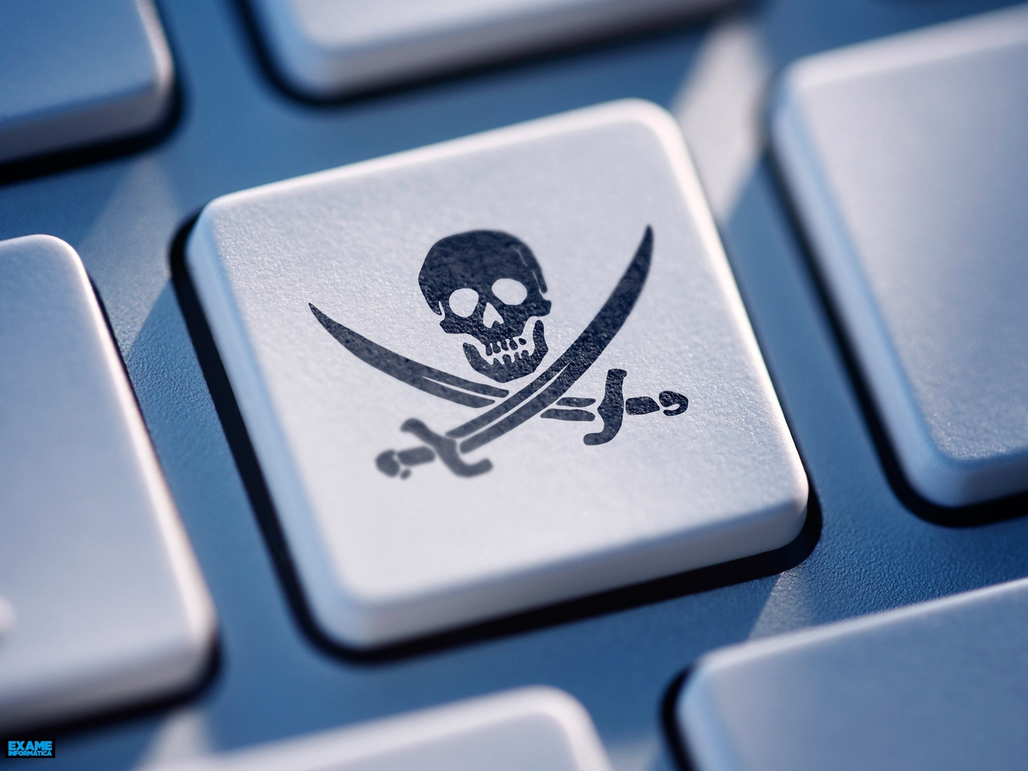 Mais de mil pessoas no RS são notificadas por baixar filmes piratas