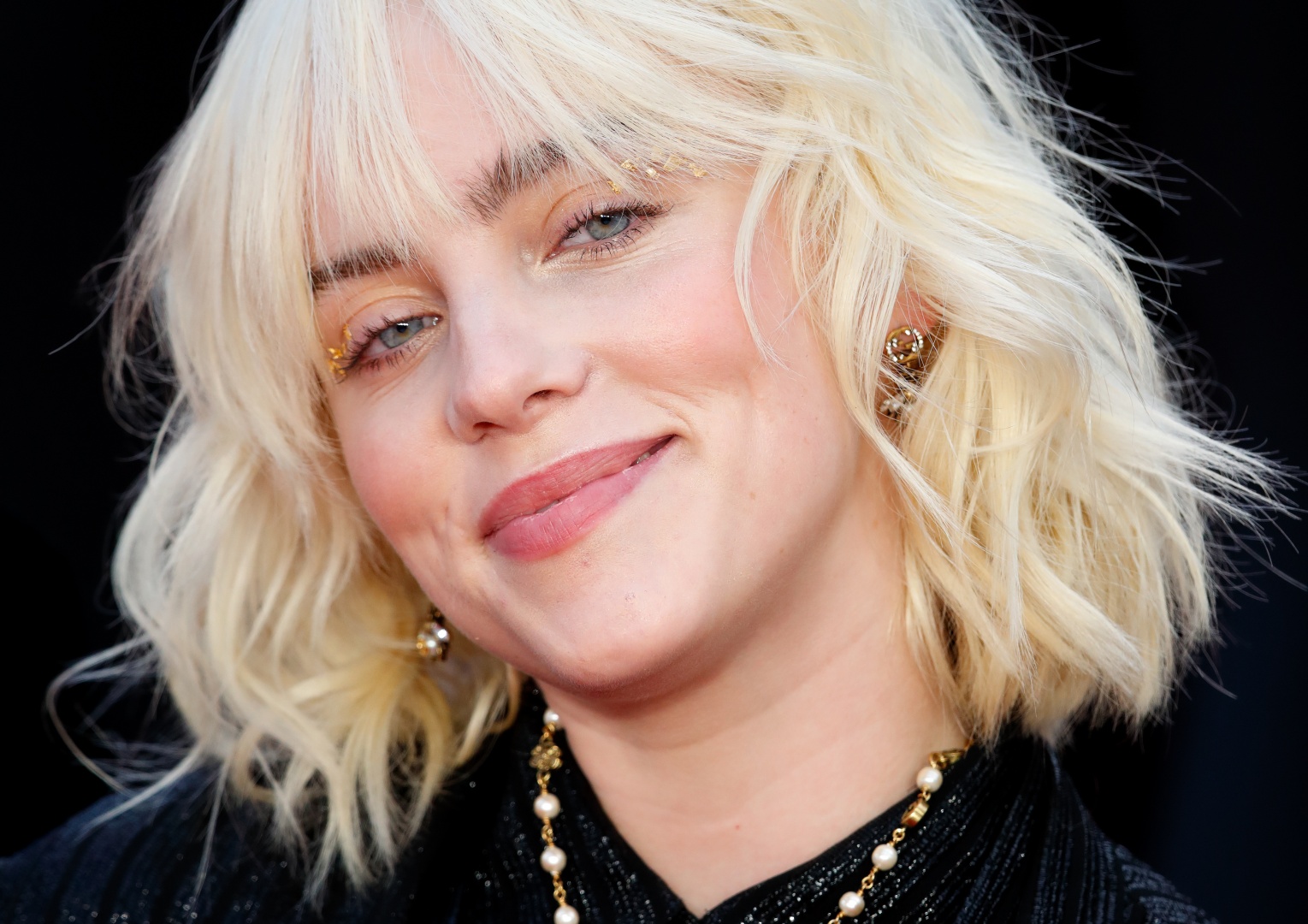 Visão | Billie Eilish e a Síndrome de Tourette: 