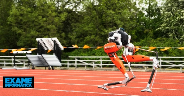 Cassie, o robô bípede, corre 100 metros em 24,73 segundos