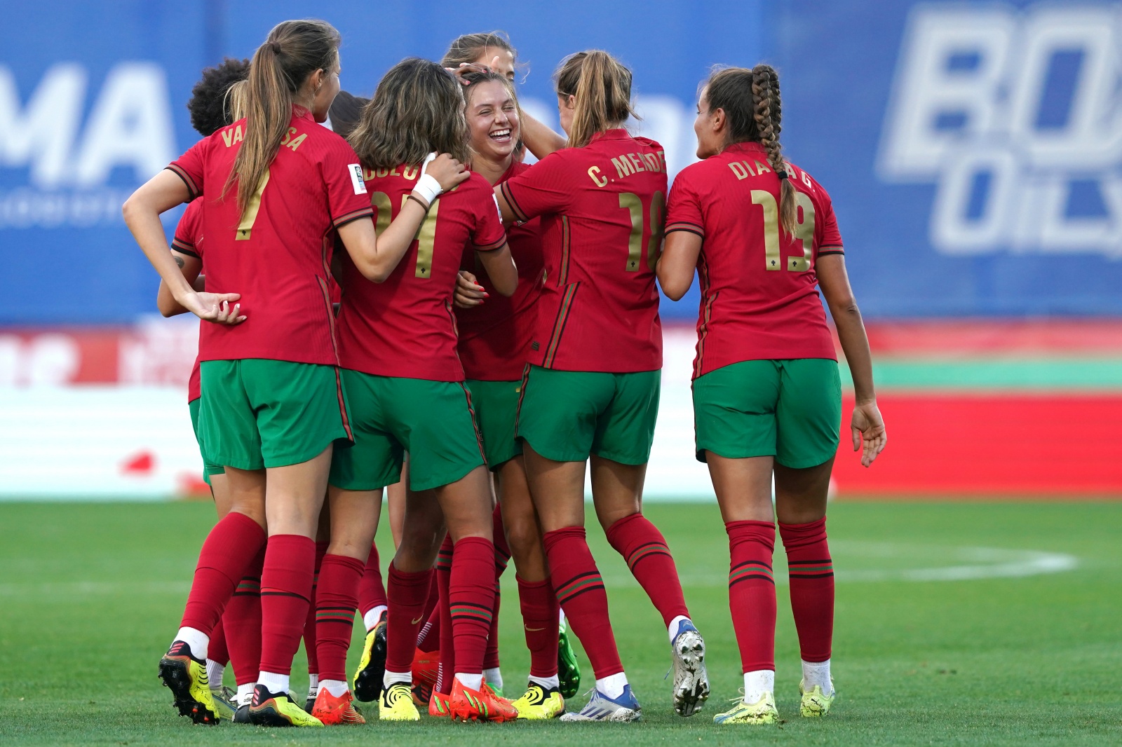 Futebol feminino. Portugal vai jogar play-off intercontinental