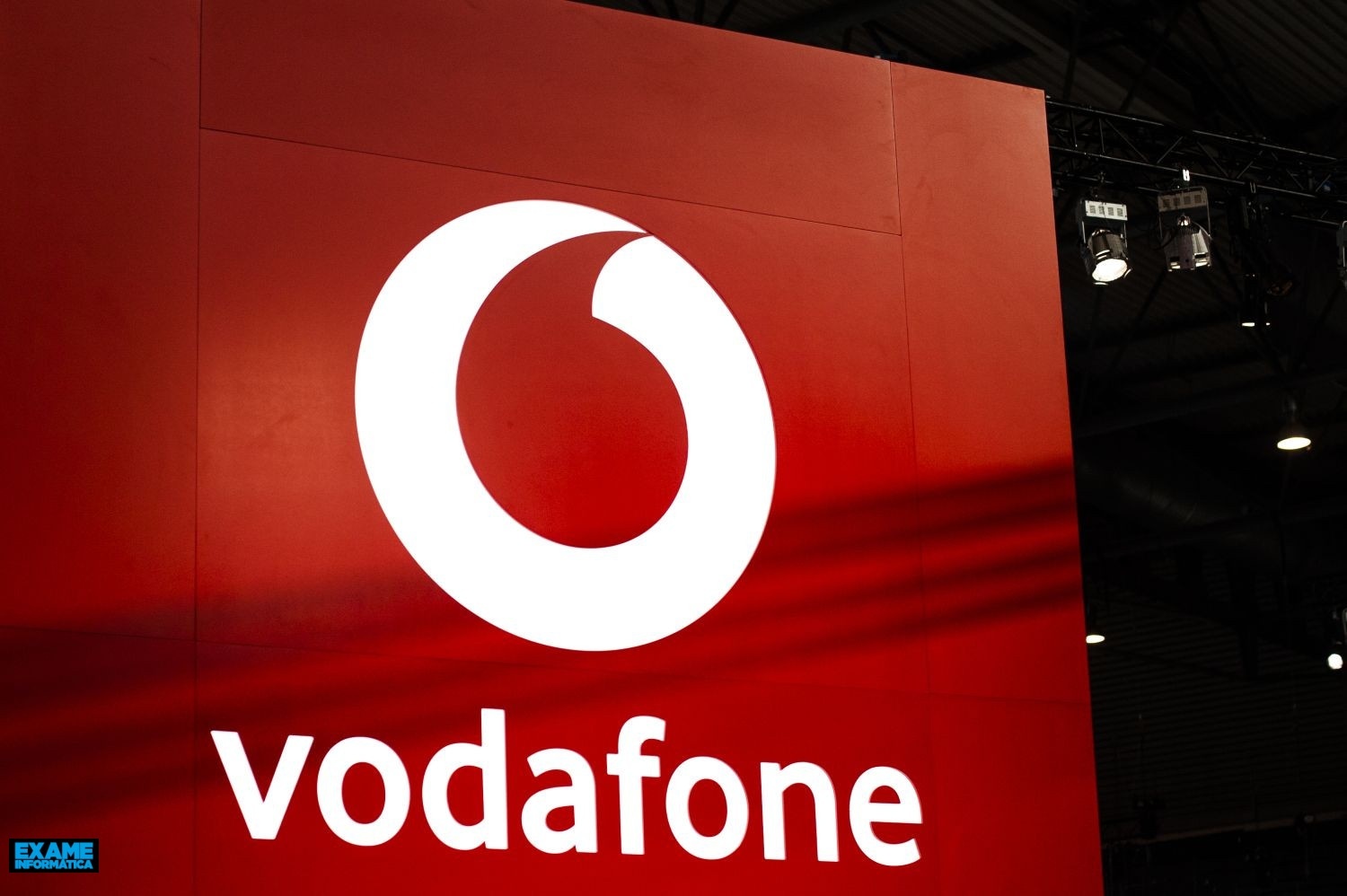Vodafone vai comprar Nowo
