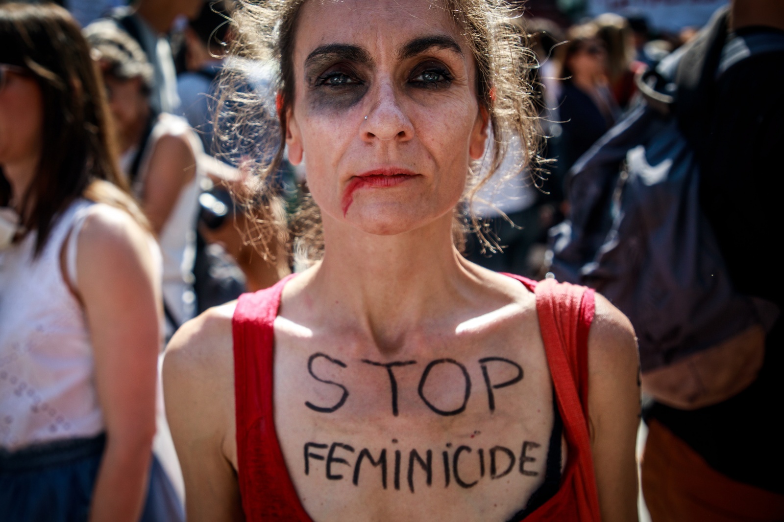 Visão Milhares De Franceses Protestam Contra A Violência Sobre As Mulheres 7286