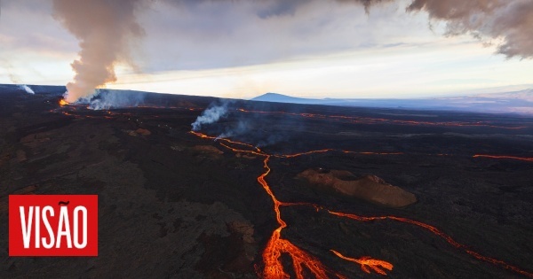 Visão Lava Do Mauna Loa Ameaça Uma Das Principais Estradas Do Havai 