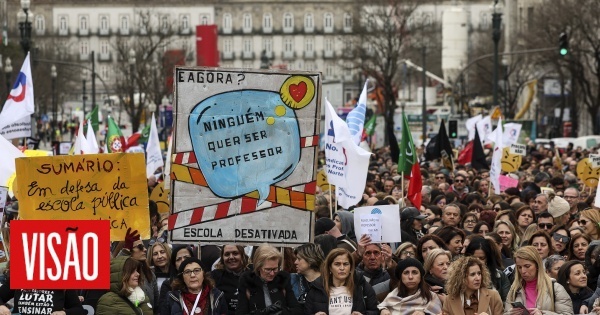 Milhares de professores perguntam no Porto 