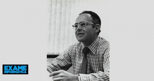 Gordon Moore, cofundador da Intel, morre aos 94 anos