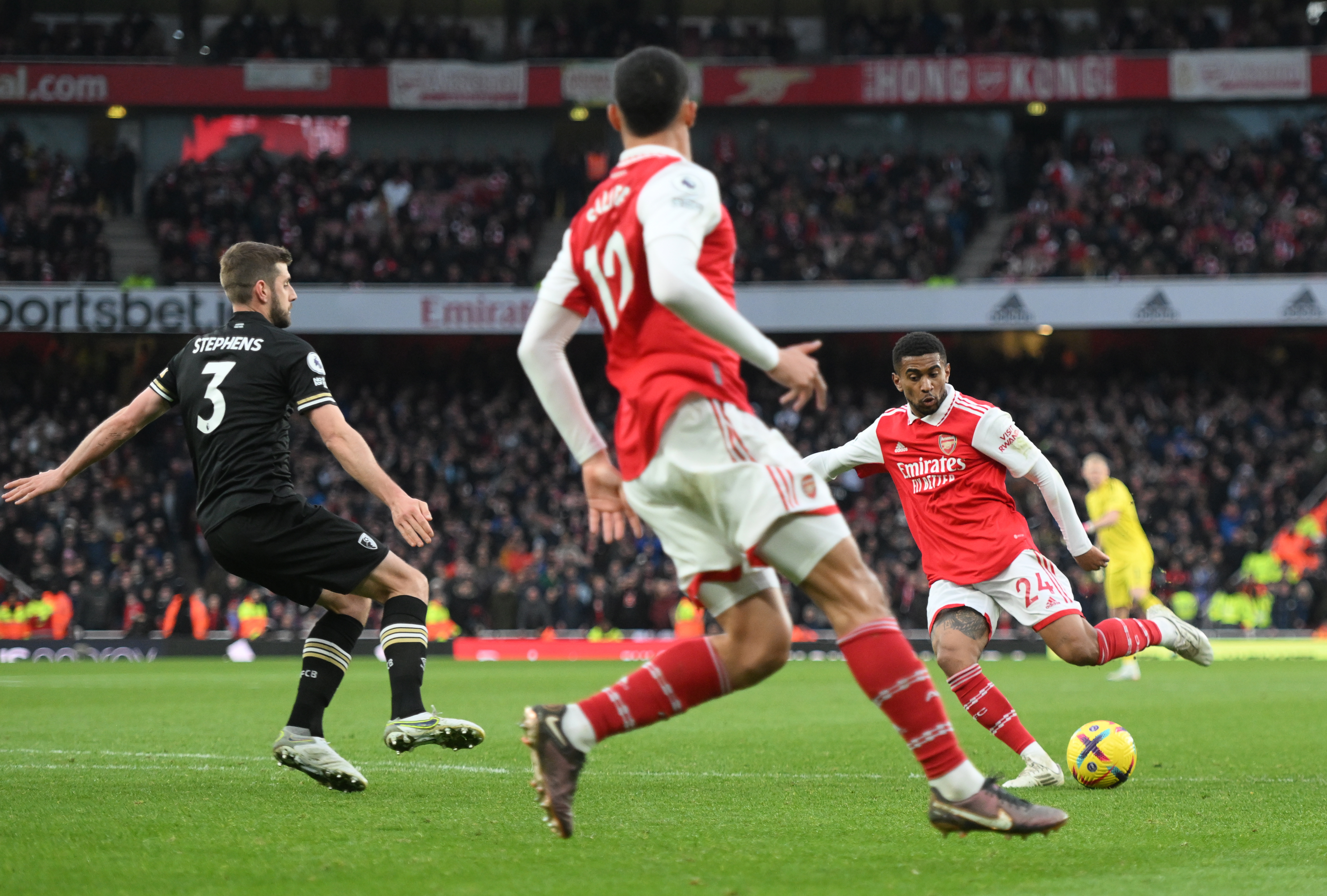 Arsenal FC 3-2 Liverpool FC: Festival de golos em Londres