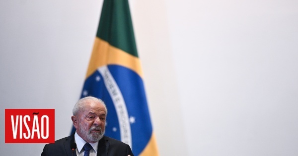 Lula da Silva felicita esforços do Papa pela paz e convida-o a visitar o Brasil