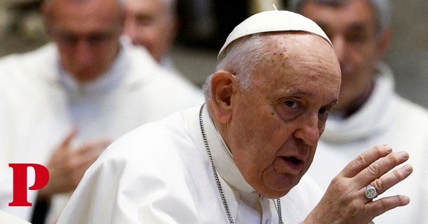 Papa Francisco deu entrada em hospital de Roma para realizar exames médicos