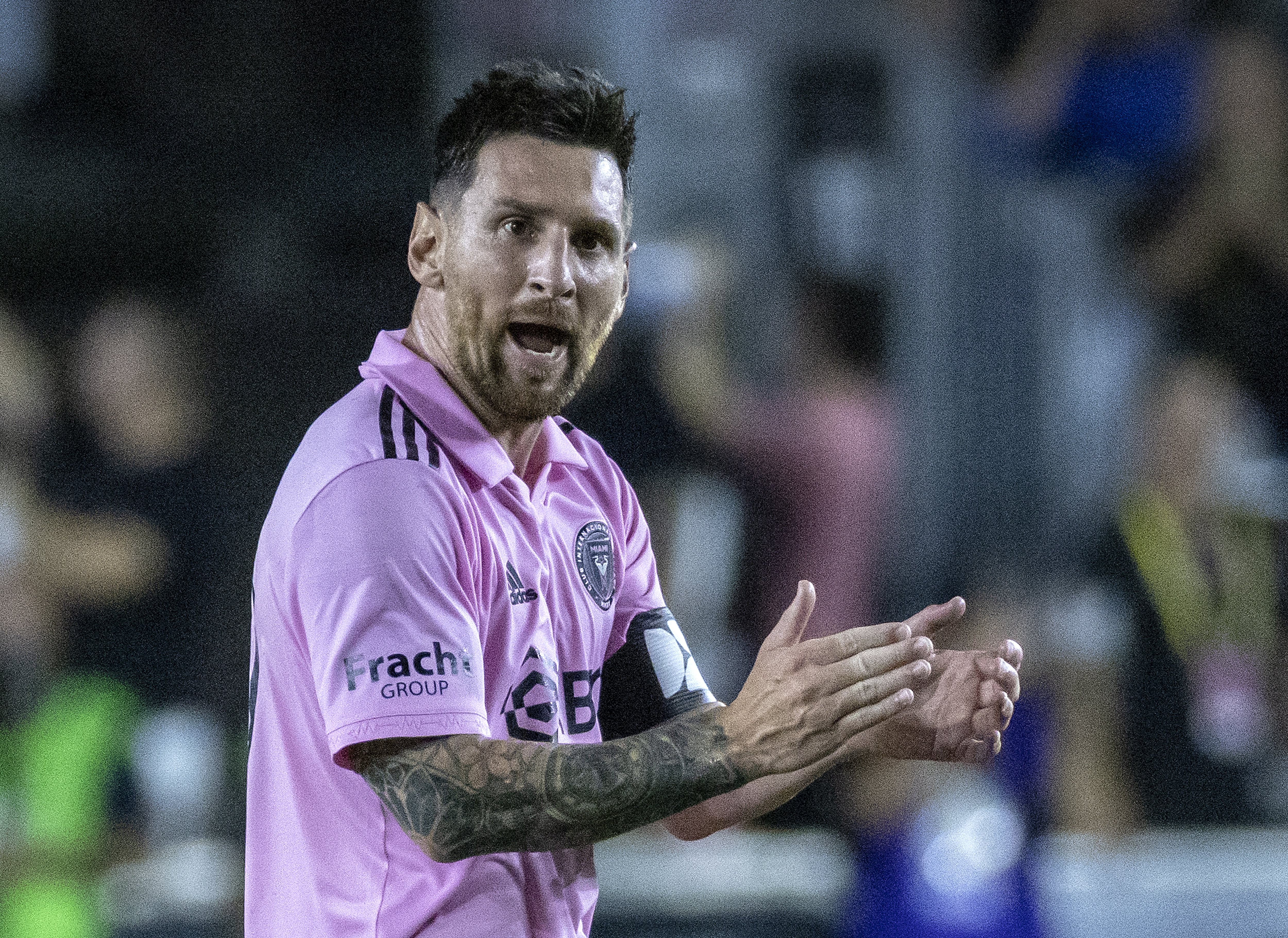Inter Miami revela primeiras imagens de Messi com camisa do clube