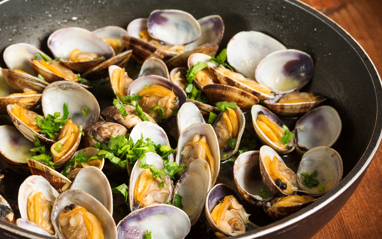 Visão Festival do Marisco, em Olhão Sabores do mar e da ria com os olhos na ria Formosa foto