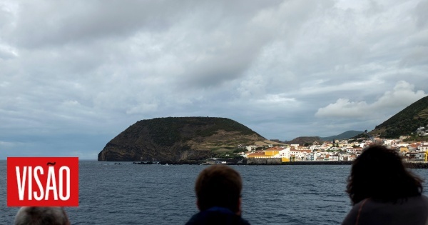 Governo dos Açores contra cobrança de ecotaxa a turistas de navios  cruzeiros —