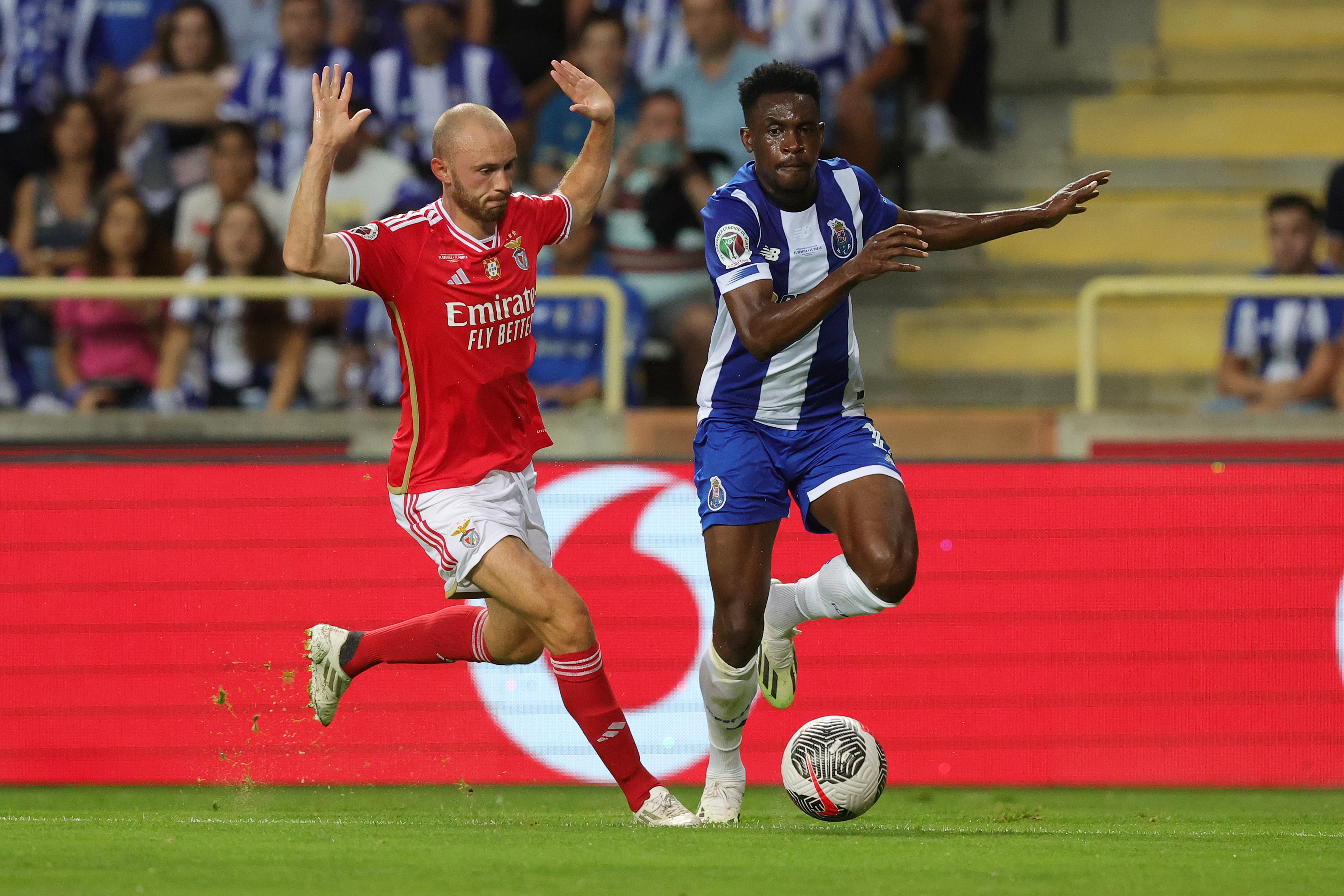 FC Barcelona - FC Porto, Bilhetes, Hotéis