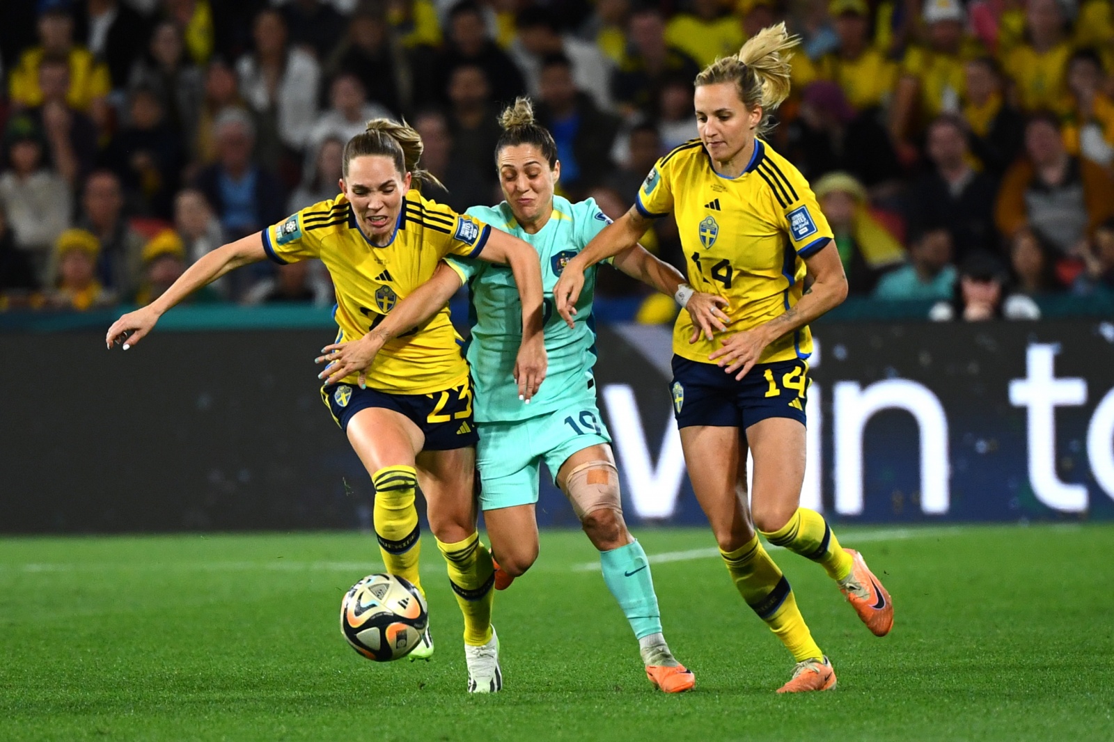 Suécia vence Inglaterra e fica com 3º lugar da Copa feminina